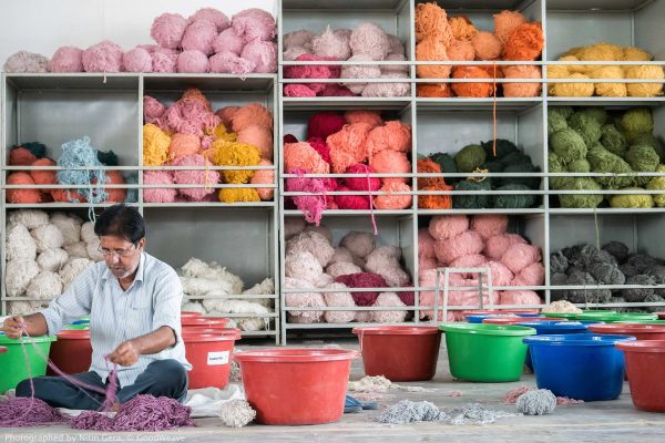 Wool-sorting lr